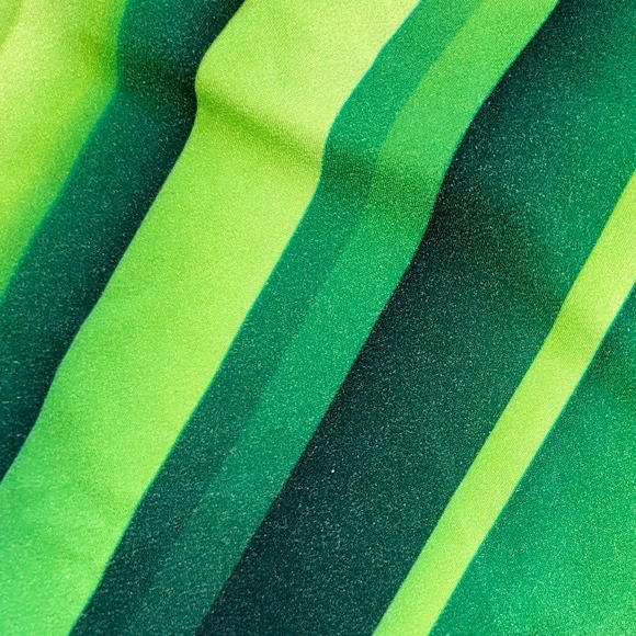 Women’s Hyperfreak by O’Neill Green Surf Board Shorts - Picture 8 of 8